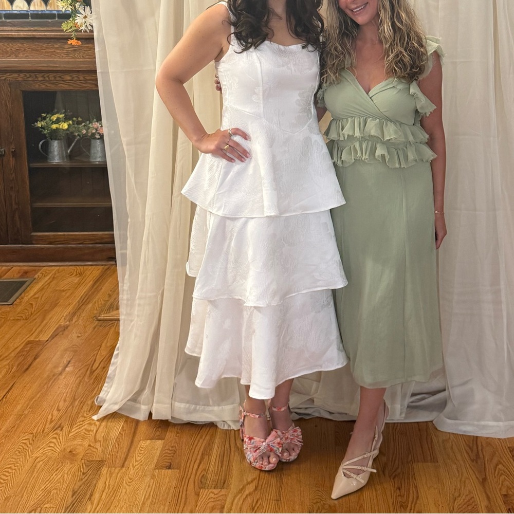 Lulu's Elinore White Jacquard Tiered Midi Dress - Picture 4 of 4